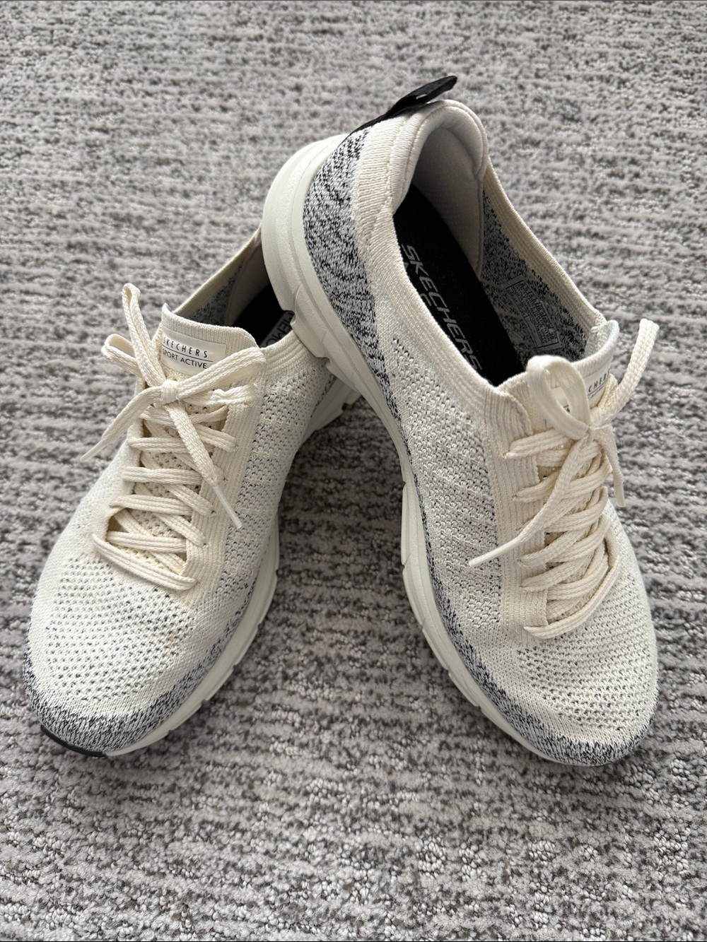 Skechers Women's Off-White Knit Lace-Up Athletic Sneakers Size 8.5
